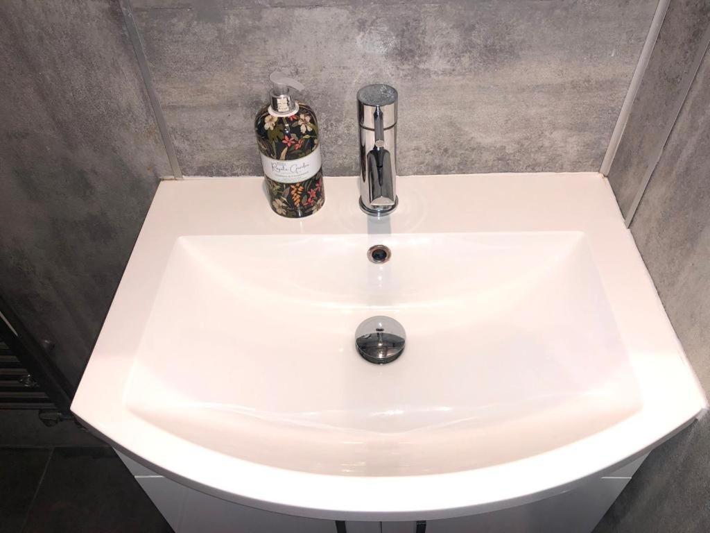 10 Large Elegant Studio - Prime Location - Comfortable - Private Brighton ภายนอก รูปภาพ